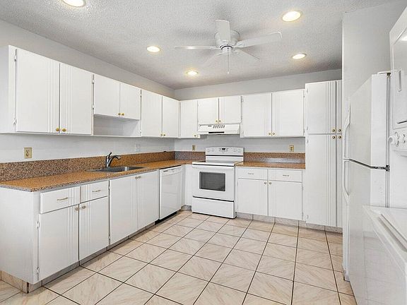3rd image of 1341 NW 20th Avenue #204