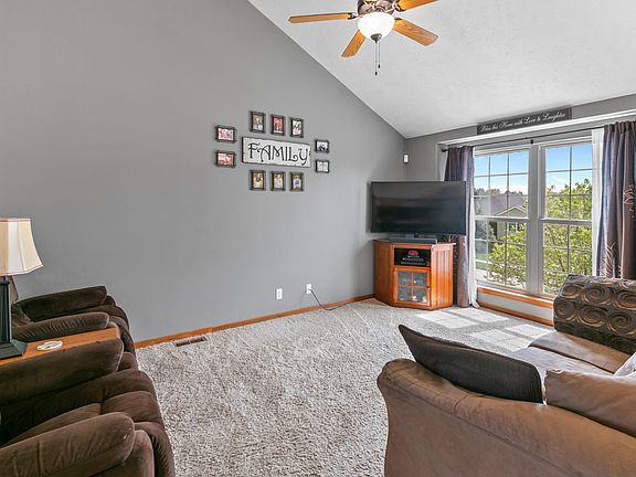 5th image of 4914 Cedarbrook Dr