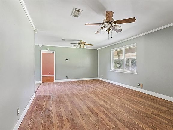 3rd image of 21155 Wells Rd
