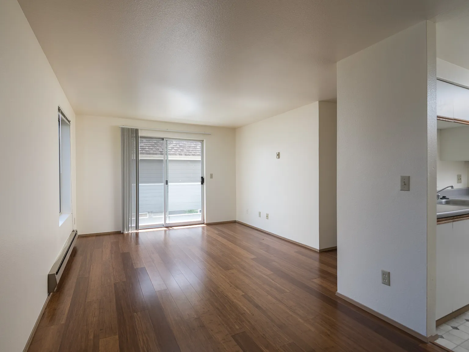 Maple Leaf Court — Photo 4