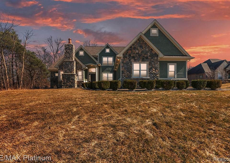 1st image of 200 Lake Pines Dr