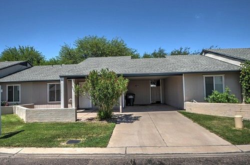 1st image of 4028 E Carson Rd
