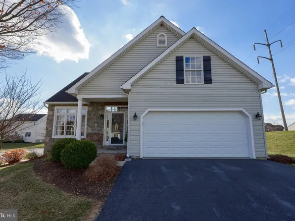 329 Hollow Vw, Manheim, PA 17545