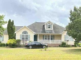 2736 Ruth Evans Dr, Grimesland, NC 27837