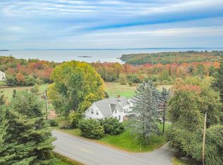162 Old County Rd, Rockport, ME 04856
