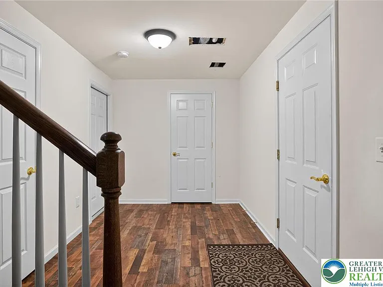 560 Quaker Ridge Ter — Photo 29