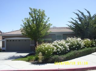 1351 Clasico Dr, Tehachapi, CA 93561