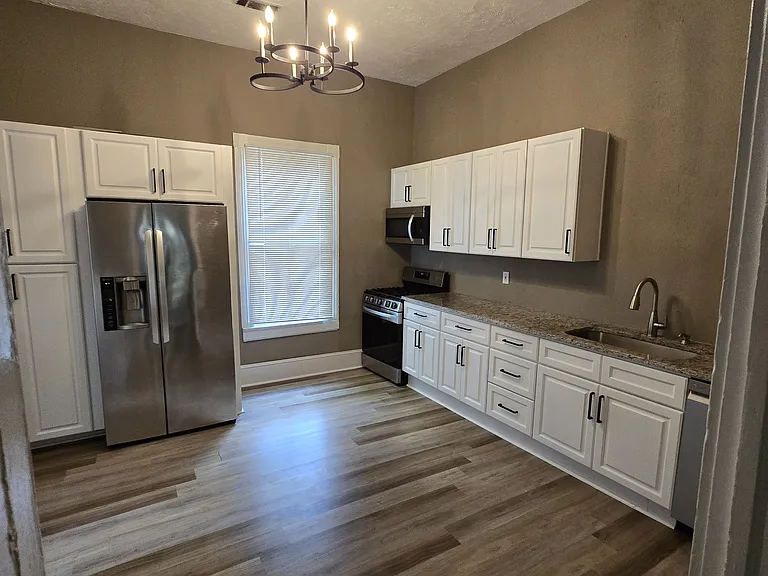 1042 McMillan St NW — Photo 5