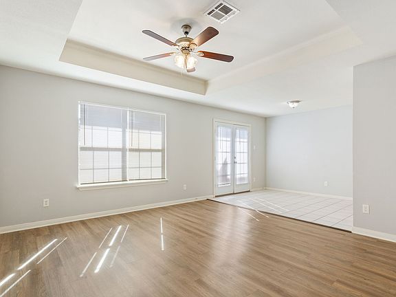 3rd image of 10316 Hyacinth Ln #B