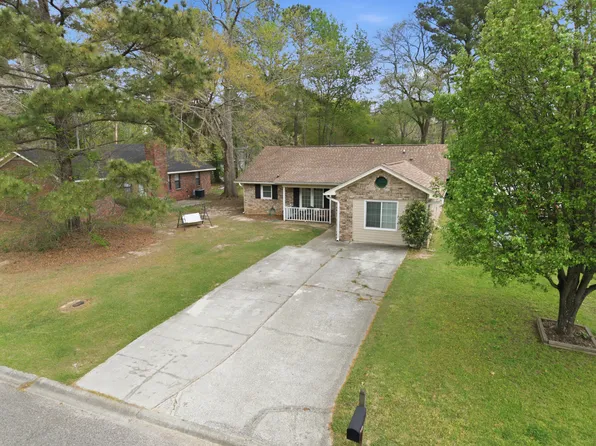 522 Temple Rd, Ladson, SC 29456