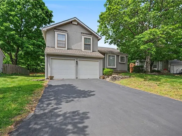 12918 W 108th St, Overland Park, KS 66210