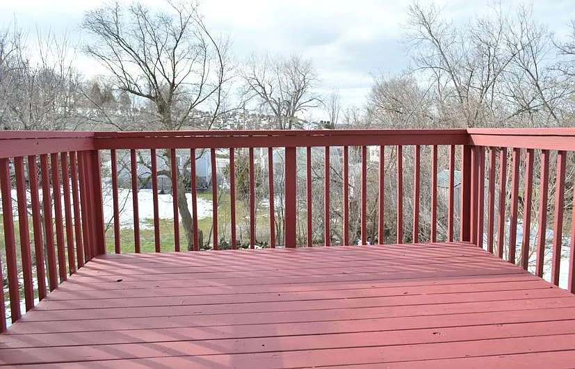 3 bed, $2,325 — Photo 3