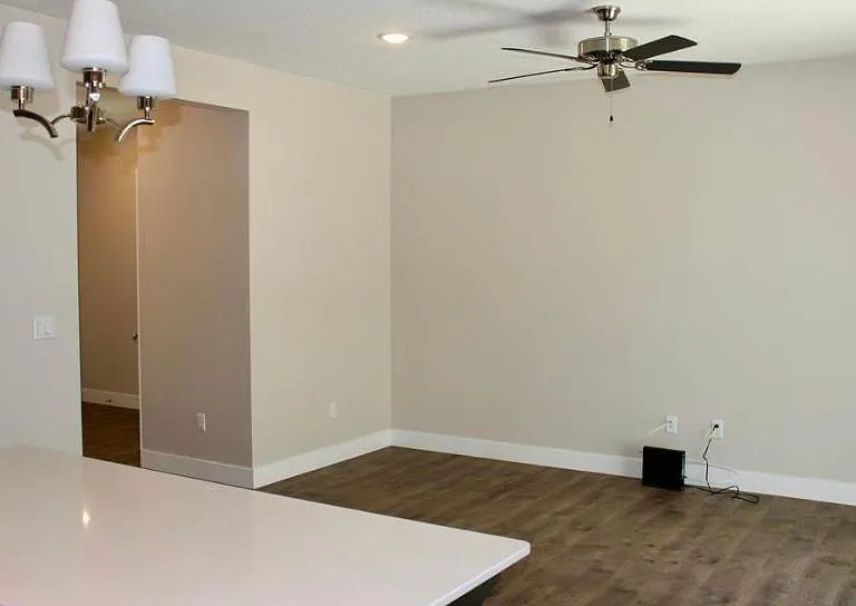 173 E Fiddlers Canyon Rd #60 — Photo 10