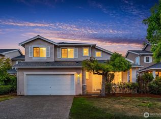 24270 SE 11th Pl, Sammamish, WA 98075