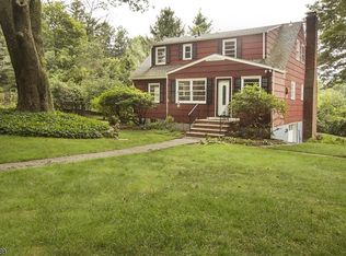 6 Four Bridges Rd, Chester, NJ 07930