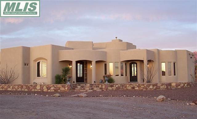 1st image of 8803 Silk Oak Ct