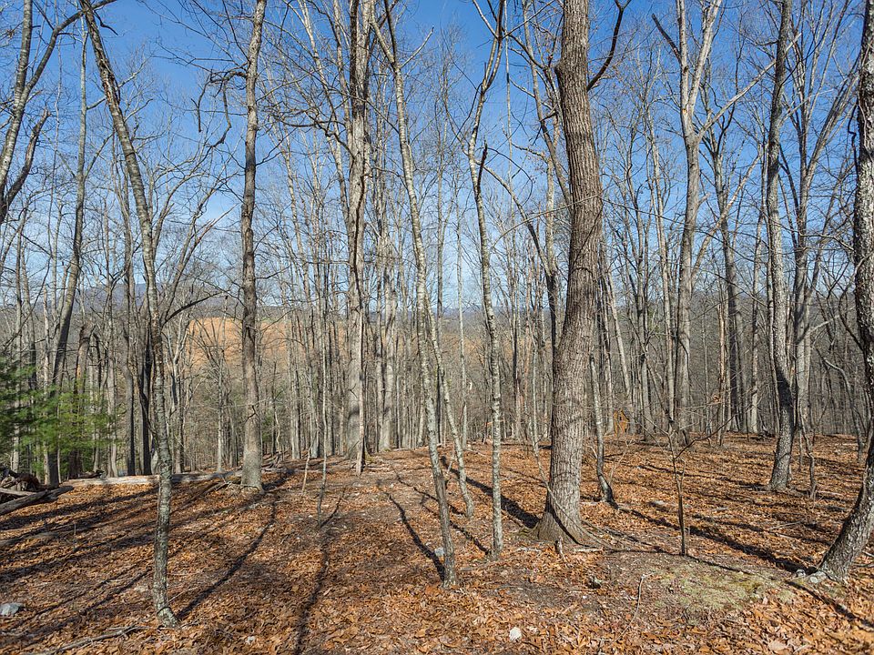 2nd image of 3 Hill Cir