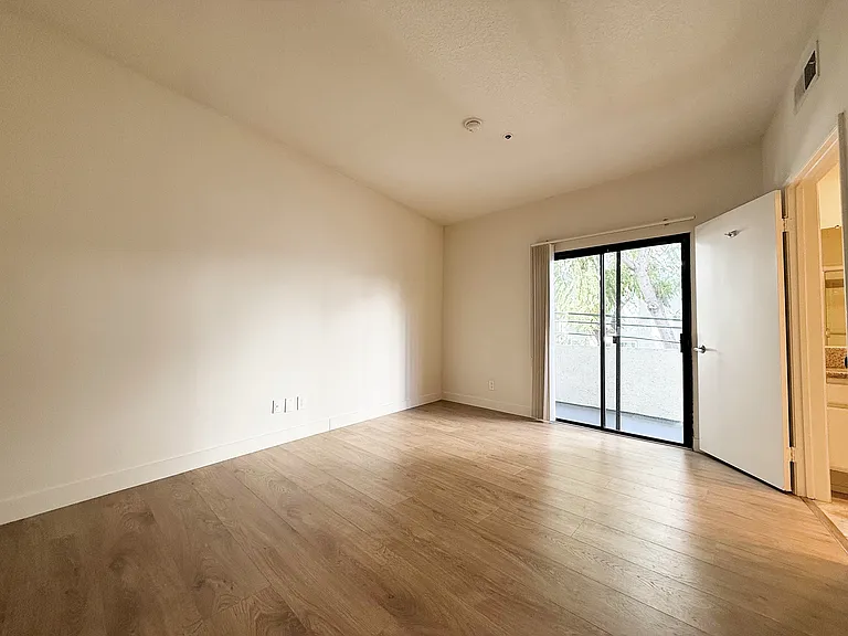 Park Rochester Apartments — Photo 29