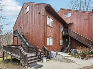 8 Baily Bunion Ct BLDG 8 #2, Vernon Twp., NJ 07462