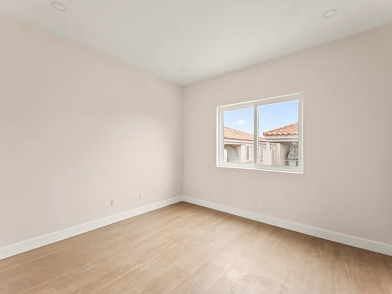 120 S Prospect Ave #A — Photo 17