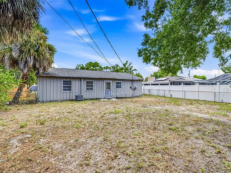 6802 Larmon St — Photo 24