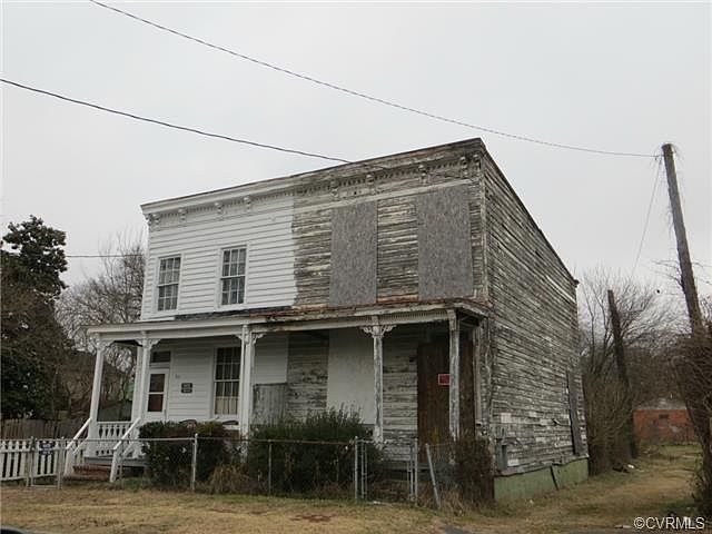 1st image of 909 Tulip St