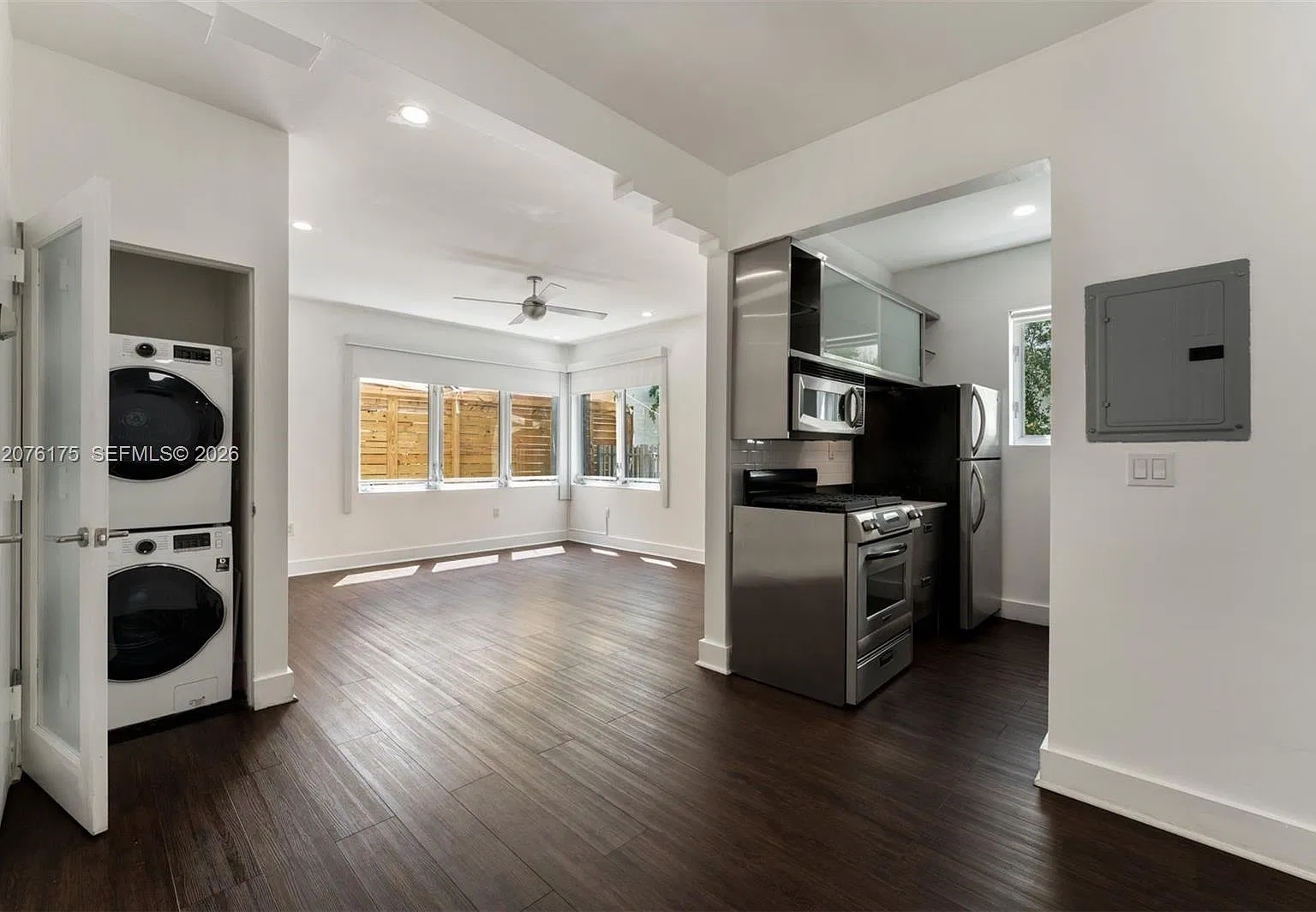 Atlantis Condo — Photo 2
