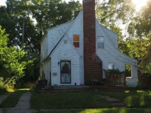726 Dougherty Pl, Flint, MI 48504