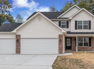 1355 Mason Grove Dr, Saint Charles, MO 63304