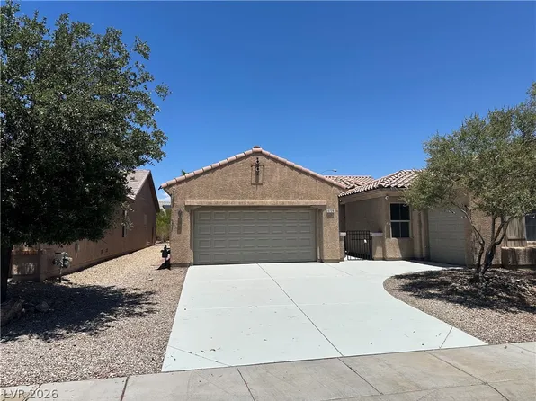 5728 Flying Birdie Ave, Las Vegas, NV 89122