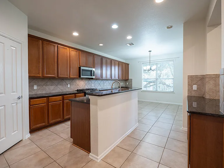 572 Big Meadow Rd — Photo 4