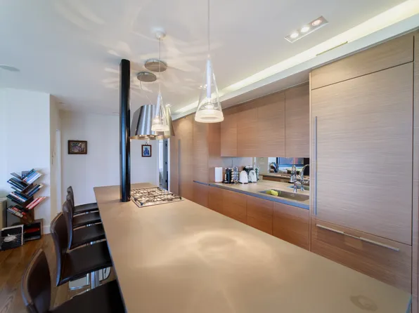 106 Central Park South image 5 of 10