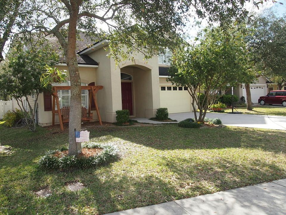 1675 Canopy Oaks.jpg