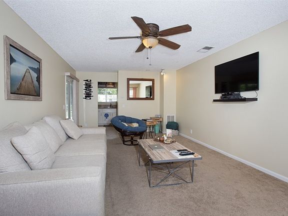 2nd image of 866 Loganberry Ct