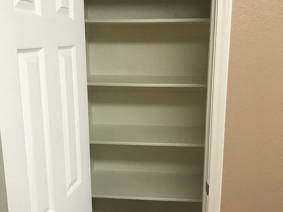 5th image of 4908 Heather Ln APT A
