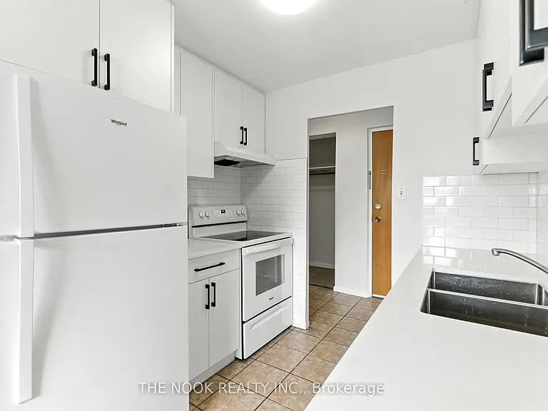 106 Cromwell Ave #21 — Photo 10