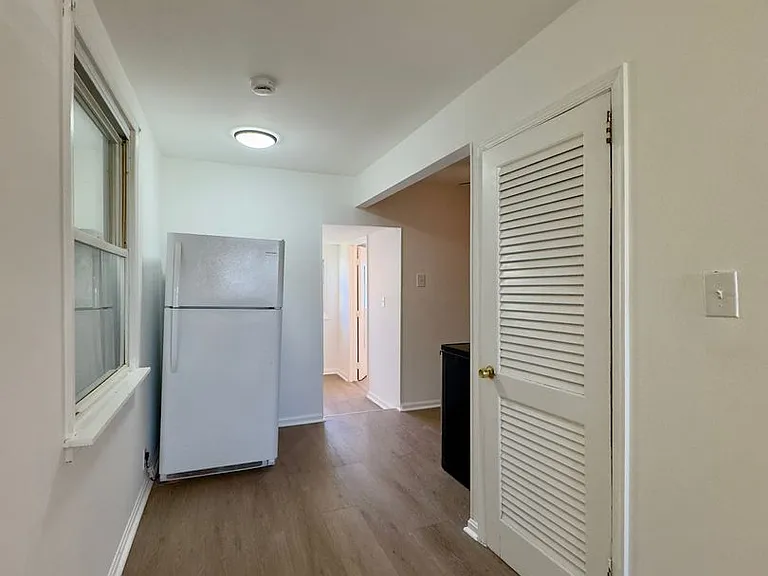 8252 Longpoint Rd — Photo 9
