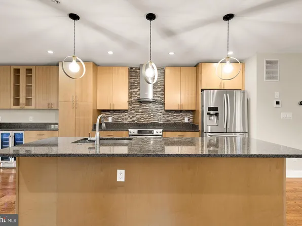 1820 Independence Ave SE APT 1, Washington, DC 20003