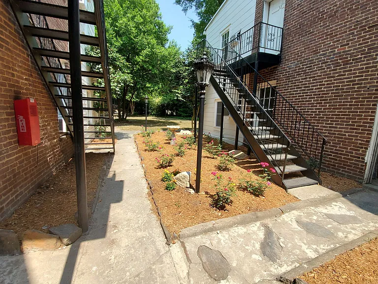 149 Peachtree Cir NE #35 — Photo 17