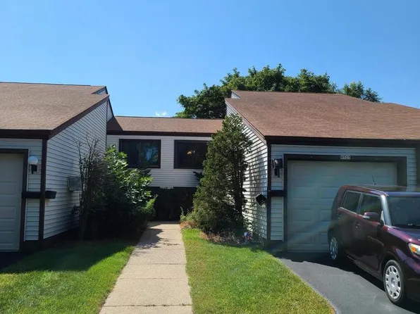 8323 North 107th STREET, Milwaukee, WI 53224