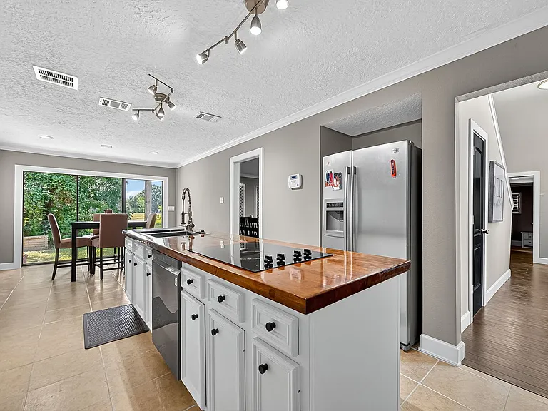 5815 Green Terrace Ln — Photo 18