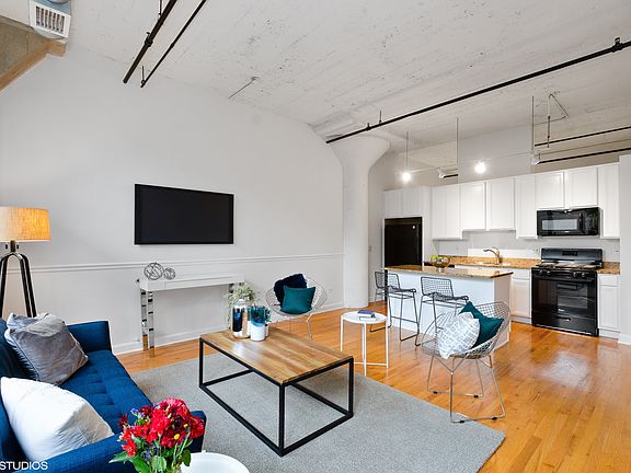 4th image of 221 E Cullerton St APT 306
