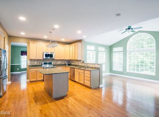 5657 Miss Royal Pass Dr, Loveland, OH 45140