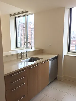 Rented by Windsor Property Management | media 7