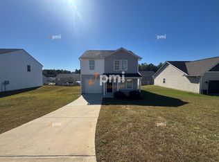104 Sarah Ln, Lagrange, GA 30241