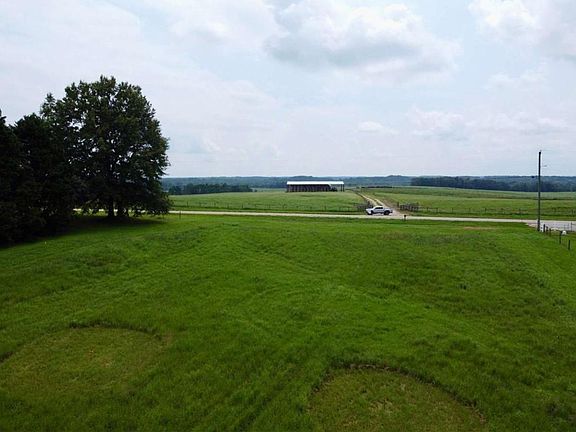 3rd image of 2536 Brindle Farmer Rd