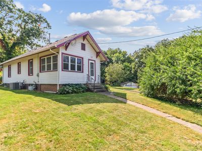 916 Davis Ave, Des Moines, IA, 50315