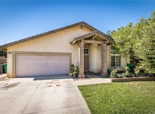 489 Hickory Tree Ln, Beaumont, CA 92223