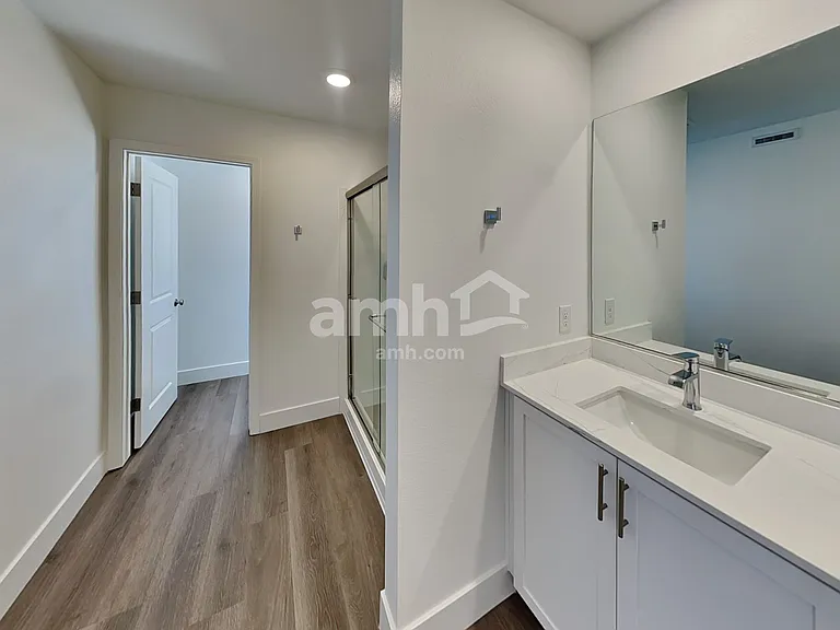 8135 Braavos Peninsula Ave — Photo 12