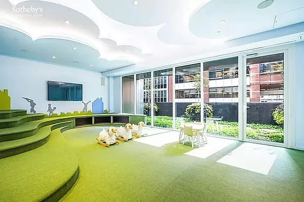 Rented by Sotheby's International Realty | media 38